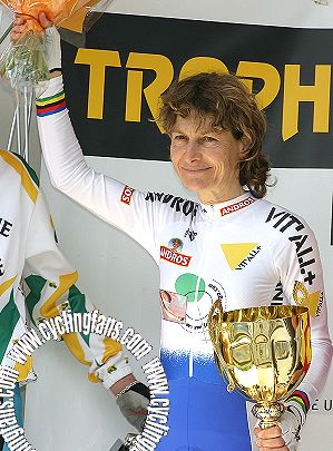 jeannie_longo_trophee_des_grimpeurs_2004.jpg