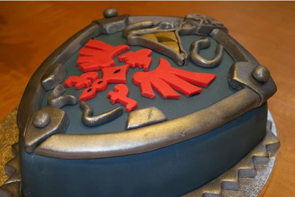 hylian-shield-cake.jpg